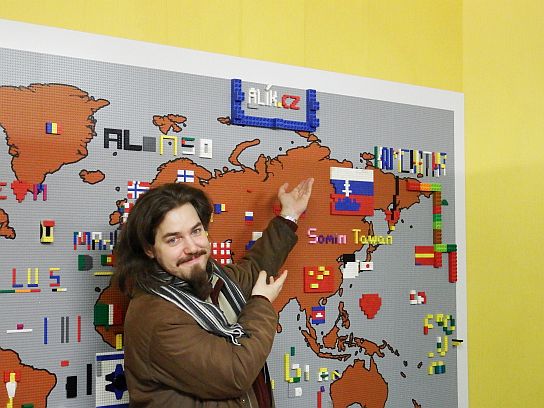 19. Legová mapa světa
