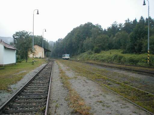 Příjezd vlaku do Chřibské
