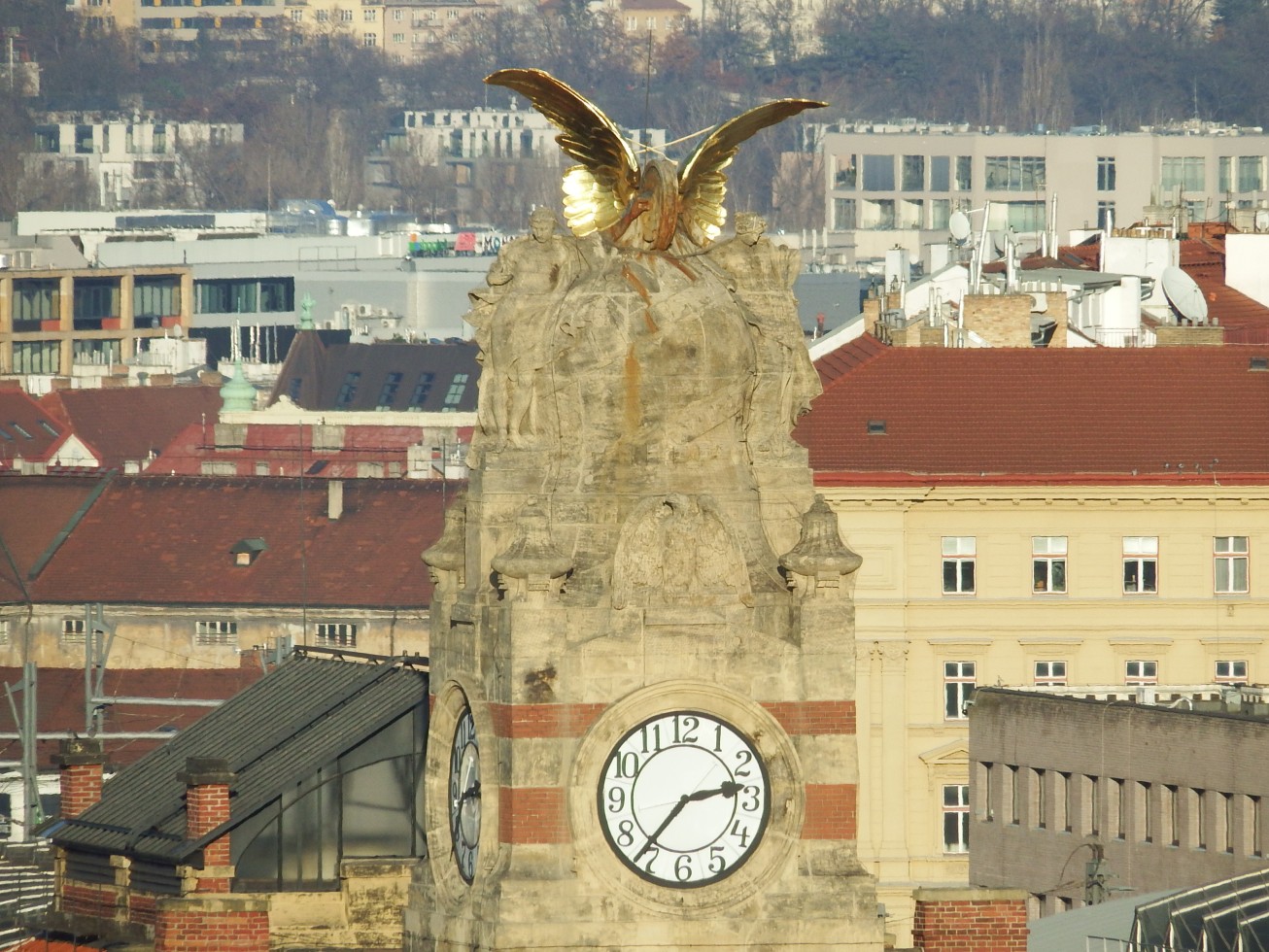33. Okřídlené kolo

